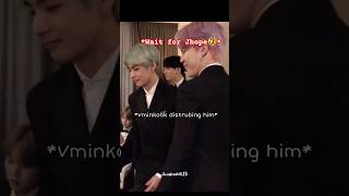 Vminkook Distrubing Jin While Hes Doing Vlive🤣 shortsfeed vminkook trending [upl. by Adieno44]