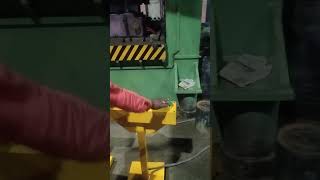 1000 Ton Hydraulic Press Piercing Operation [upl. by Enomar50]