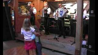 ZiM  Die Zillertaler Musikanten  Medley  02082004  GH Brucke Mayrhofen [upl. by Hsirahc]