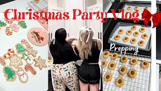 How to host a Christmas party 🎄 Decorating baking prepping food wrapping etc [upl. by Ahsema]