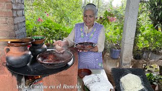 Espinazo de Puerco Enchilado Así se Cocina en el Rancho [upl. by Sikko]