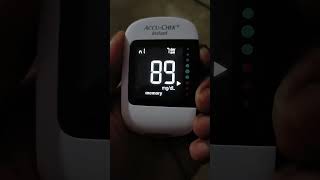 ACCUCHEK instant Blood glucose meter [upl. by Nylsor140]