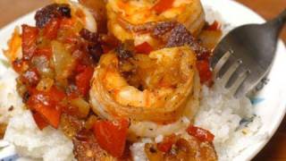 In the Kitchen with Ken Shrimp and Grits [upl. by Jayme]