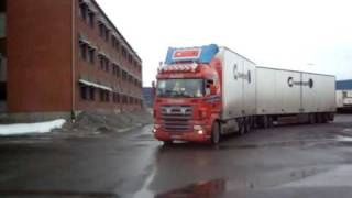 Scania R500 very loud pipes [upl. by Lanfri]