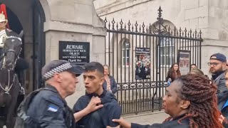 Rude mouthy chav calls the Kings guard a sausage tries to fight me gets handcuffed thekingsguard [upl. by Uzzia828]