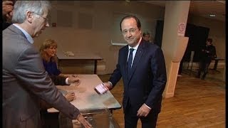 Municipales 2014 les personnalités politiques ont voté  2303 [upl. by Anelrihs]