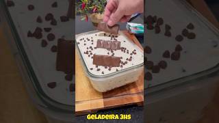 Moça gelada com gostas de chocolate chocolate sobremesas moçagelada [upl. by Eirallih]