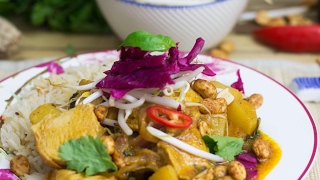 The Recipe Show by Rattan Direct  Thai Massaman Curry With Turkey Leftovers [upl. by Abijah]