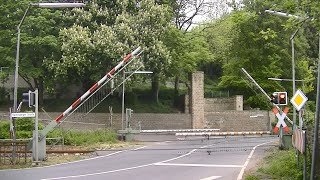 Spoorwegovergang Veltheim D  Railroad crossing  Bahnübergang [upl. by Oballa]