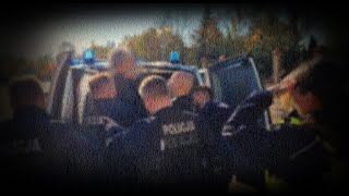 W pięć radiowozów na 80latka czyli patologie polskiej policji  Komentarz Narodowy [upl. by Darrelle656]