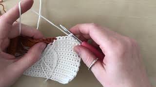 Changing colour intarsia crochet and the cut amp tie method [upl. by Uzziel760]