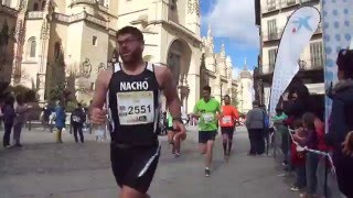 X Media Maratón Ciudad de Segovia 2016 Paso Plaza Mayor 1042016 1 [upl. by Atiekahs31]