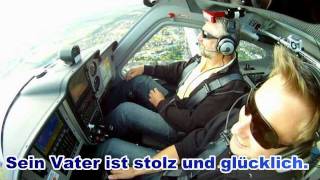 Dennis überrascht seinen Vater mit seiner Pilotenlizenz  httpswwwflugschulefollowmecom [upl. by Demeter]