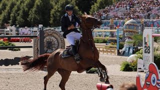 Henrik von Eckermann fällt vom Pferd Olympia 2024 Christian Kukuk ist Olympiasieger [upl. by Livingston]