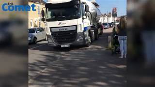 Lorries in Arlesey High Street cause concerns for parents [upl. by Timothea]