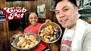 Seattle Food Tour  Happy Hour Seafood Crab Pot [upl. by Basso327]