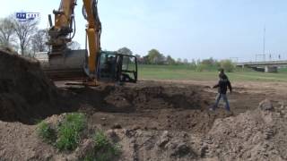 Nesten oeverzwaluw weggegraven bij Deventer [upl. by Ecinom]