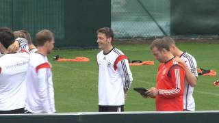 Karriereende Miroslav Klose quotIch kann leider nochquot  Deutschland  Argentinien  WMFinale 2014 [upl. by Nywrad996]