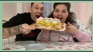 MUKBANG DI COPPIA CON LA TORTA DI COMPLEANNO AVANZATA MEGA SGARRO EXTRA [upl. by Jahdiel]