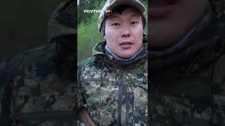 Выстрел в медведя Подходить  страшноShot at the bear Approaching is scary якутия россия охота [upl. by Minni]