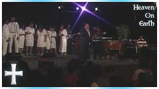 Im Not Afraid  Fred Hammond amp Radical For Christ [upl. by Salas106]