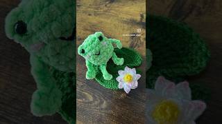 Cute Frog on the Lily pad 🐸 🪷 crochet lilypad frog plushies [upl. by Adora]