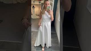 Für die minimalistische Braut Schlicht glatt clean brautkleid bridetobe [upl. by Akemej956]