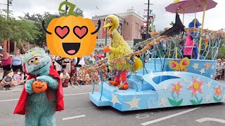 SeaWorld Sesame Street Halloween Parade 2024 Orlando Florida Elmos World Cookie Monster Big Bird [upl. by Wenn]