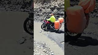 Honda NX500 performing in Leh water crossing 2 offroad adventure [upl. by Nets163]