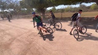 TRUCOS EXTREMOS 20 EN LAS BICIS 🚲CON LOS SOÑADORES 🚀🔥  ponchuelas arce [upl. by Tdnerb]