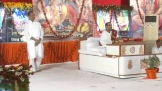 Prem bhushan maharaj ji Singing song of Gayatri Thakur [upl. by Adyl2]