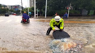 Street Submersion Tackling the Common Problem of Flooded Streets [upl. by Elisabeth]