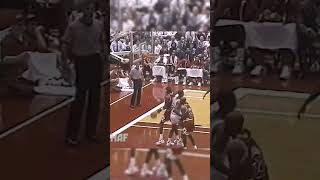 Olajuwon Destroyed the Bulls 19920130 shorts [upl. by Ynnavoj124]