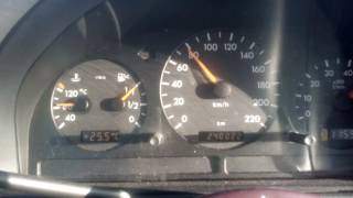 Mercedes ML320 0 100 kmh acceleration [upl. by Enoved327]