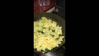 Pasta with coriander and peasauthentic italian style [upl. by Aizat149]