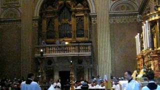 Pontifical traditional Mass in St Peters Basilica Misa Pontifical Basílica de San Pedro [upl. by Nerej]