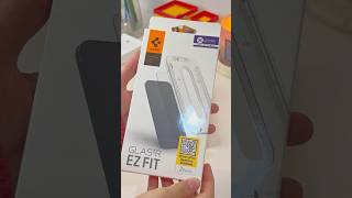 Unboxing amp Installing Spigen Screen Protector for iPhone 15 [upl. by Qulllon60]