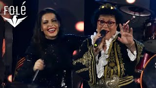 Aurela Gaçe  imitime  surprize Irini Qirjako  Live Performance Tëvë 1  Viti i Ri 2023 [upl. by Ahseital]