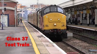 Taunton Railway Station Featuring the test train with class 37 locomotives [upl. by Bonnee]