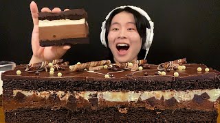 ASMR コストコのタキシードケーキ‼️【咀嚼音mukbangEating Sounds】【日本語字幕】 [upl. by Kcirdef]