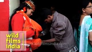 Childless women take part in Khad deeva rituals at Kamleshwar temple [upl. by Karna]